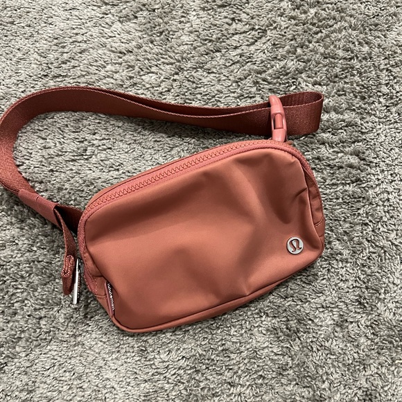 lululemon athletica Accessories - Lululemon belt bag
